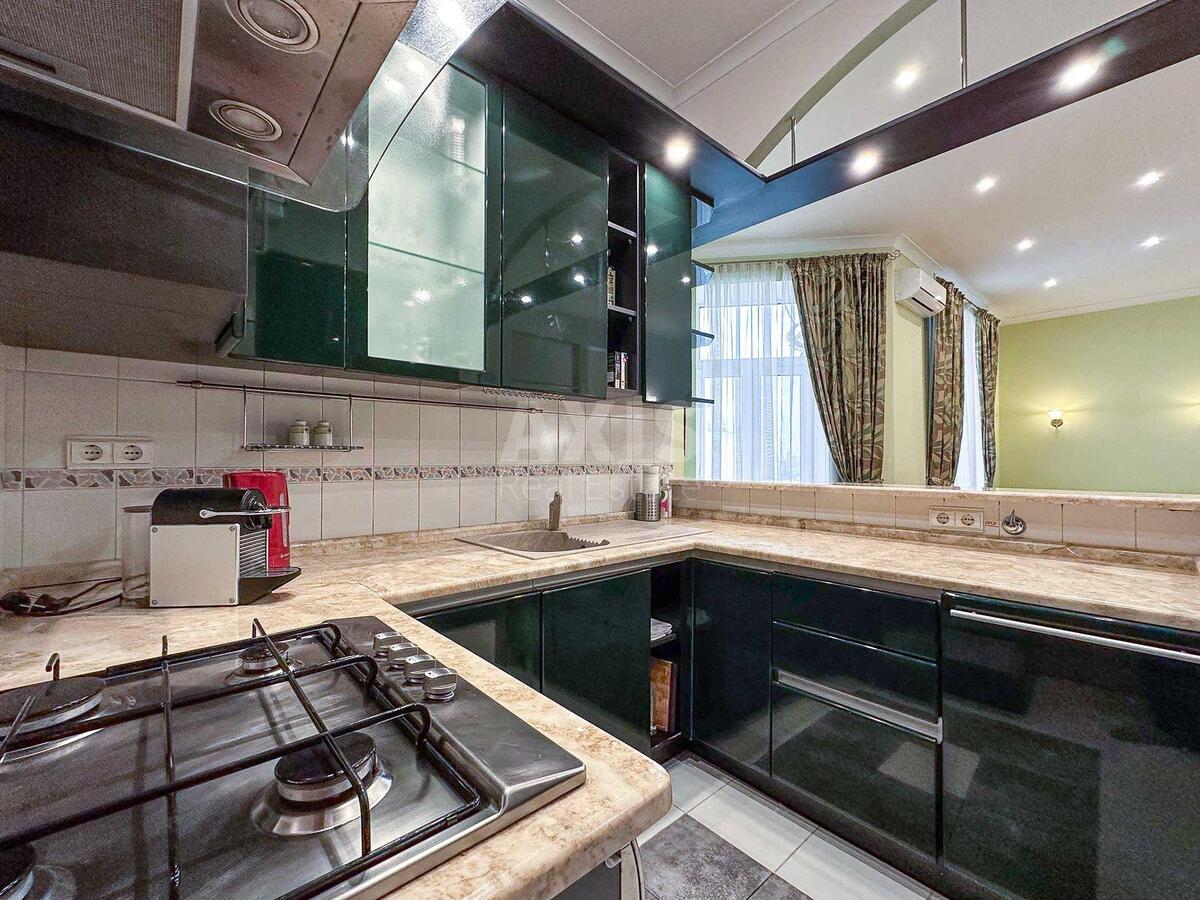 3k apartment vul. Jaroslaviv Val 14Г572700