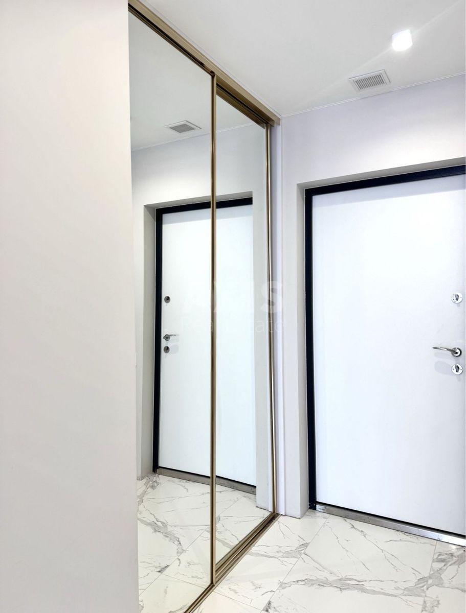 1k apartment vul. Naumova Generala 1Б3