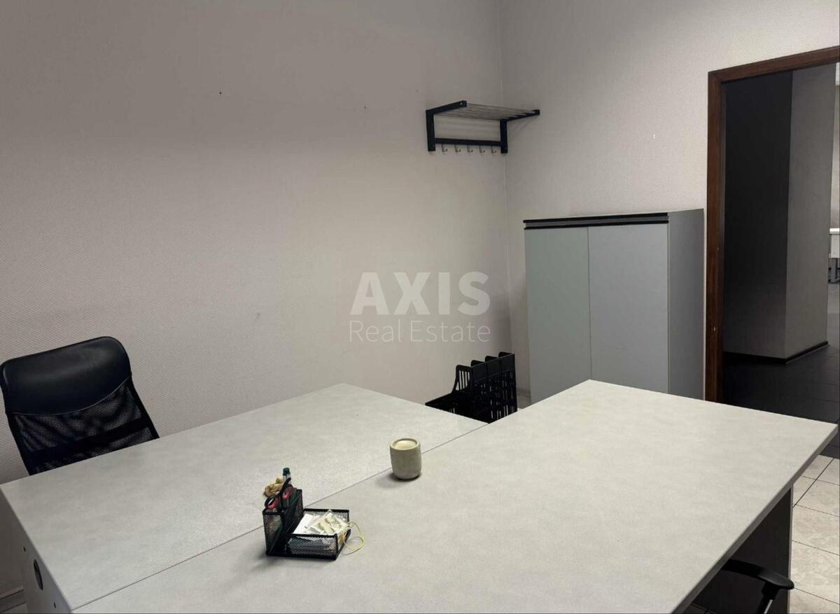 Office vul. Rustaveli Shota 8, 114m24