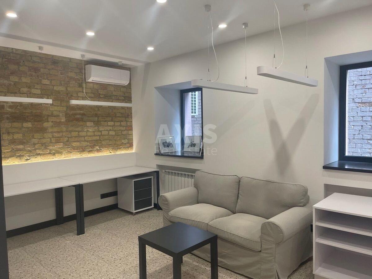 Office prov. Kozlovs'kogo Ivana 4, 48m22