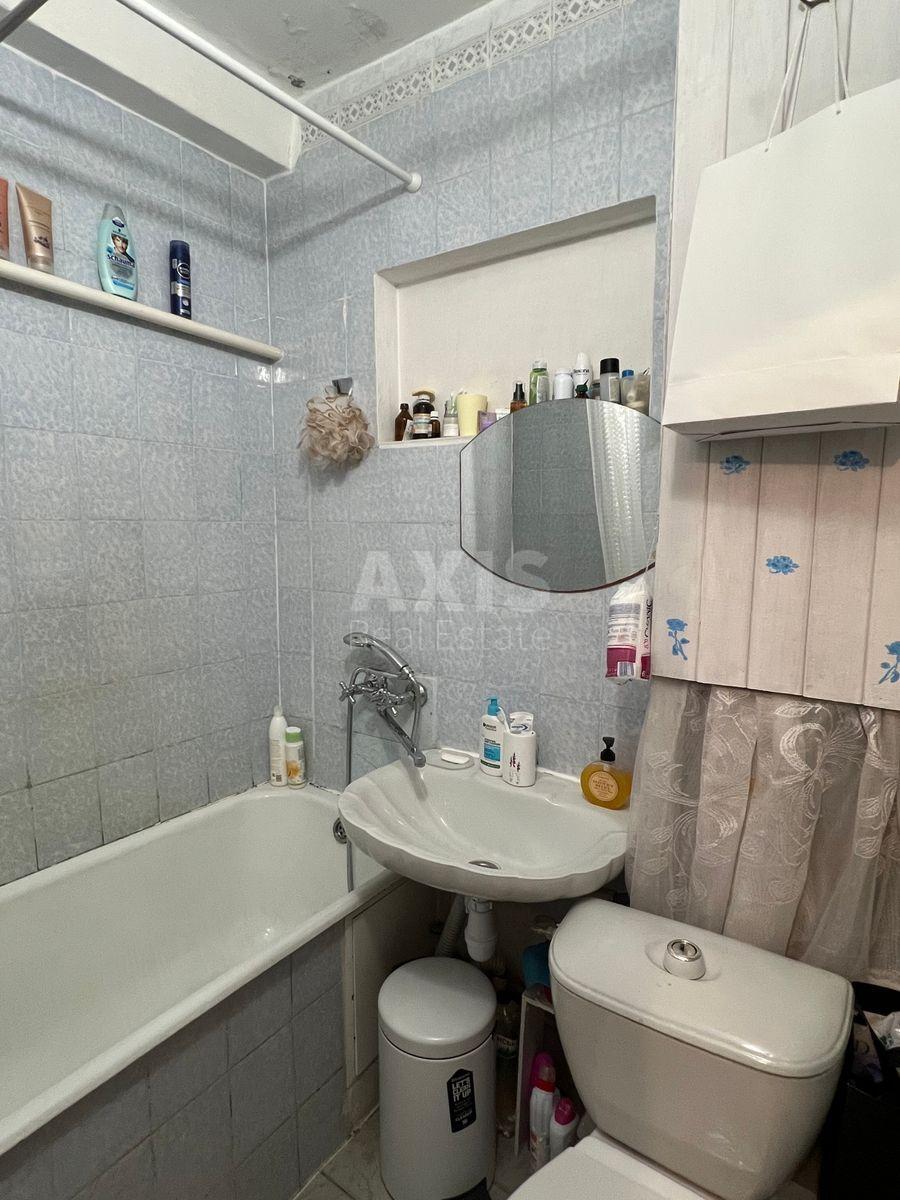 1k apartment vul. Naberezhna 12/16