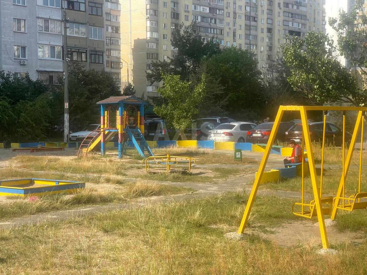 2k apartment vul. Vyshnjakivs'ka 8А592509