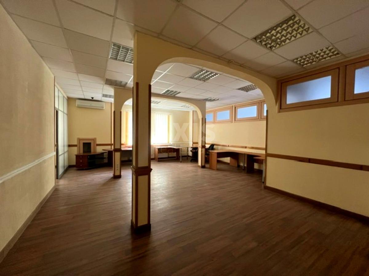 Office vul. Saksagans'kogo 67Б, 1738m2634138