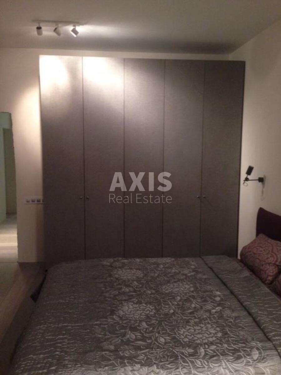 2k apartment vul. Zhyljans'ka 1187