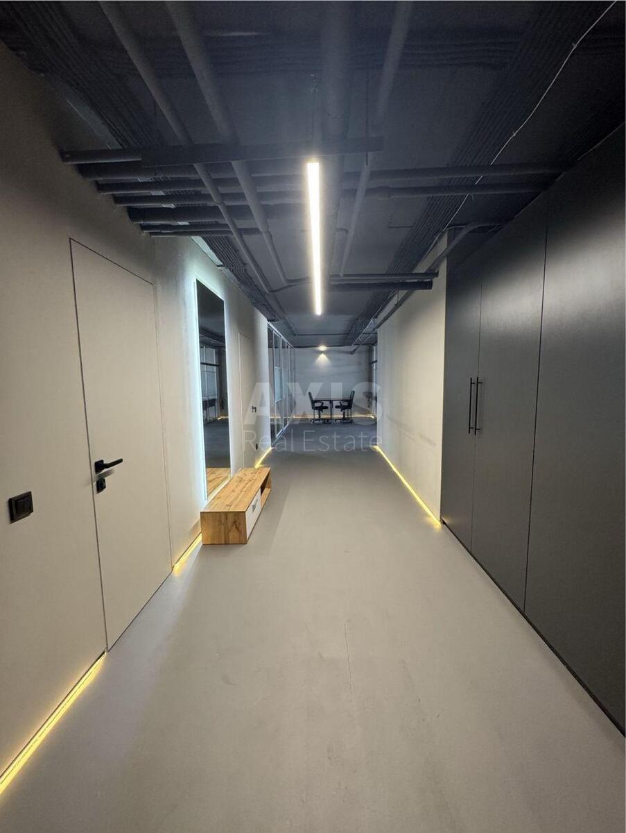 Office vul. Dilova 2Б, 140m2585340