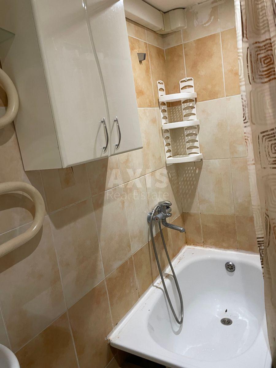 1k apartment vul. Molodogvardijs'ka 161