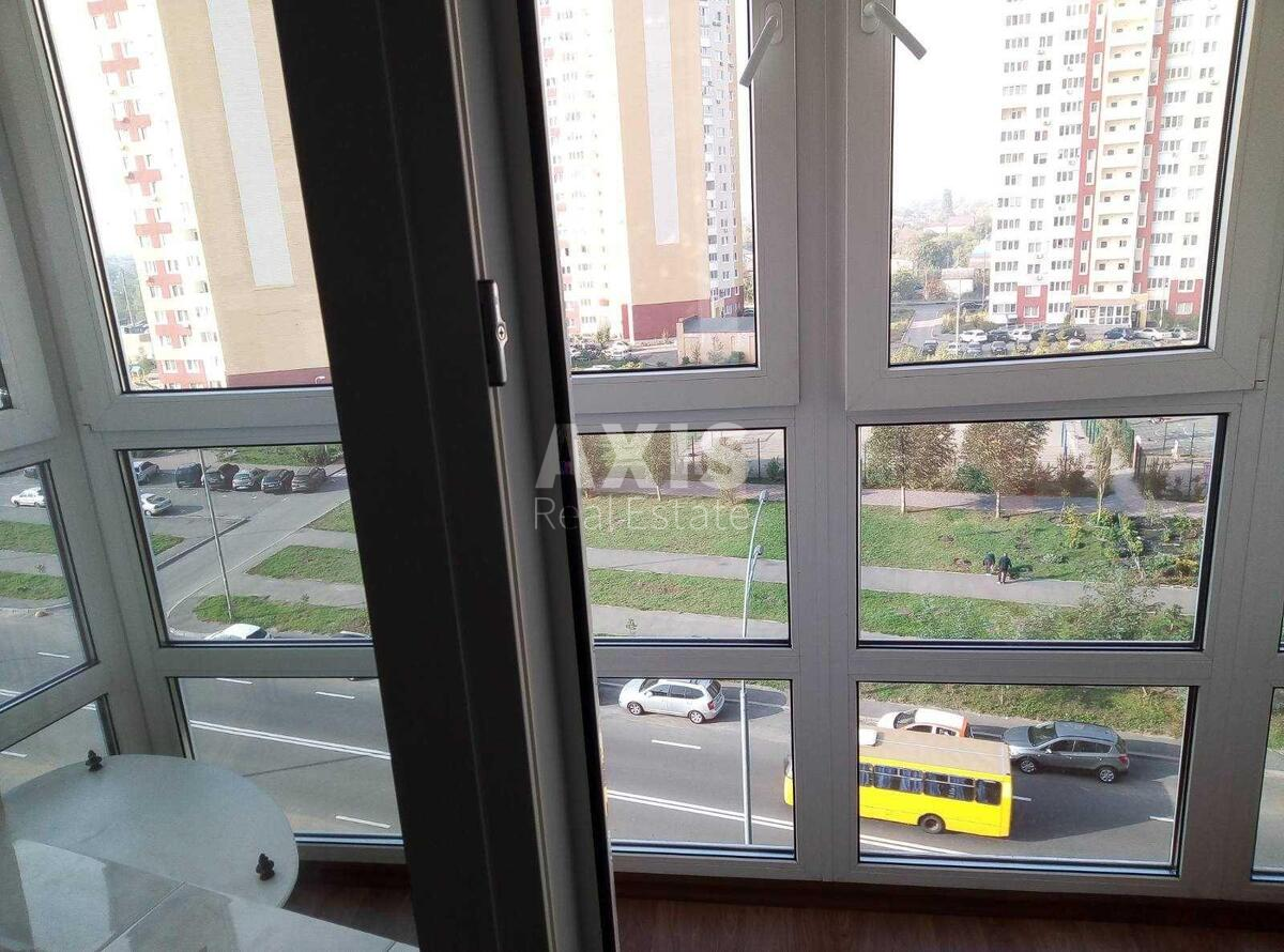 1к квартира ул. Русовой Софии 77