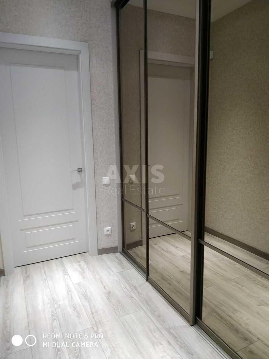 3k apartment vul. Barbjusa Anri 28А9