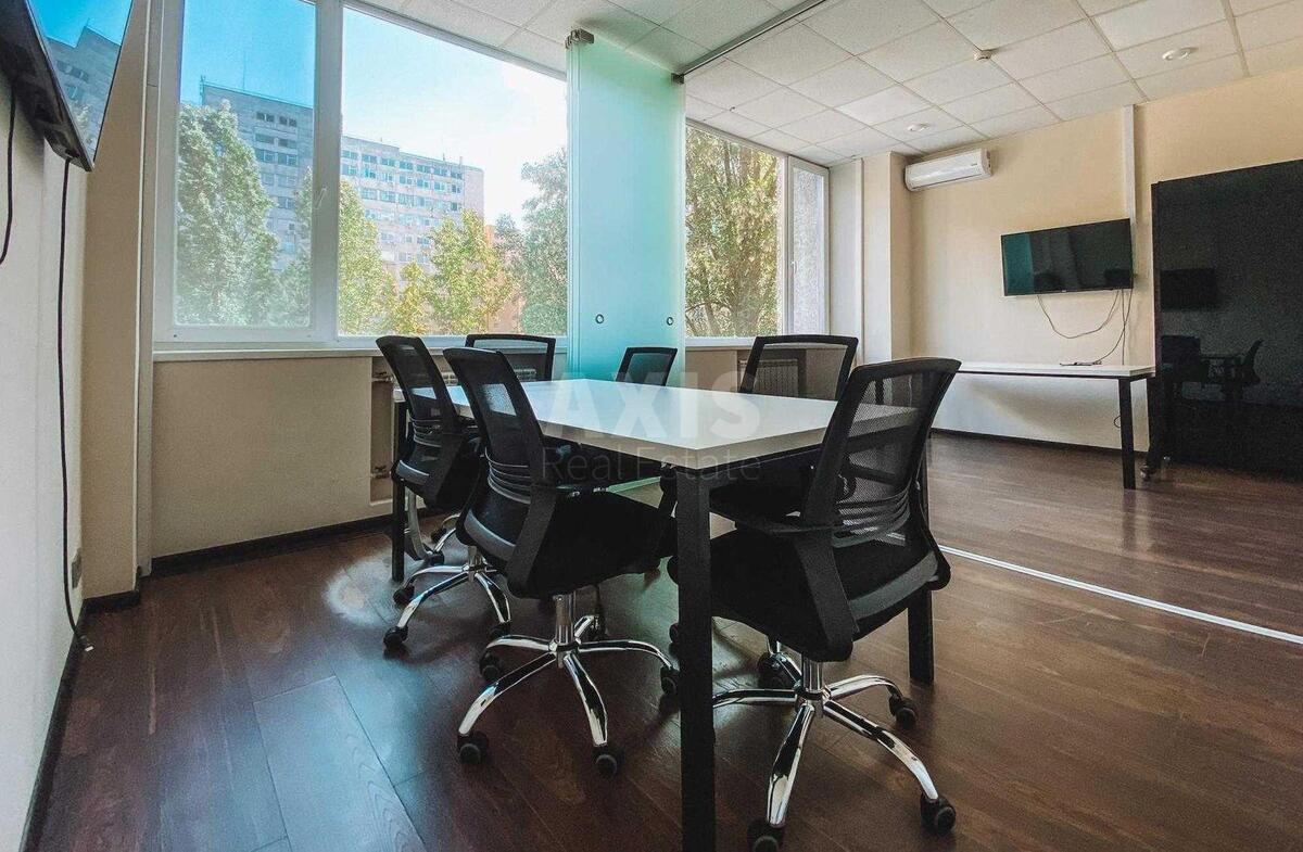 Office vul. Kutuzova 13, 222m2589932