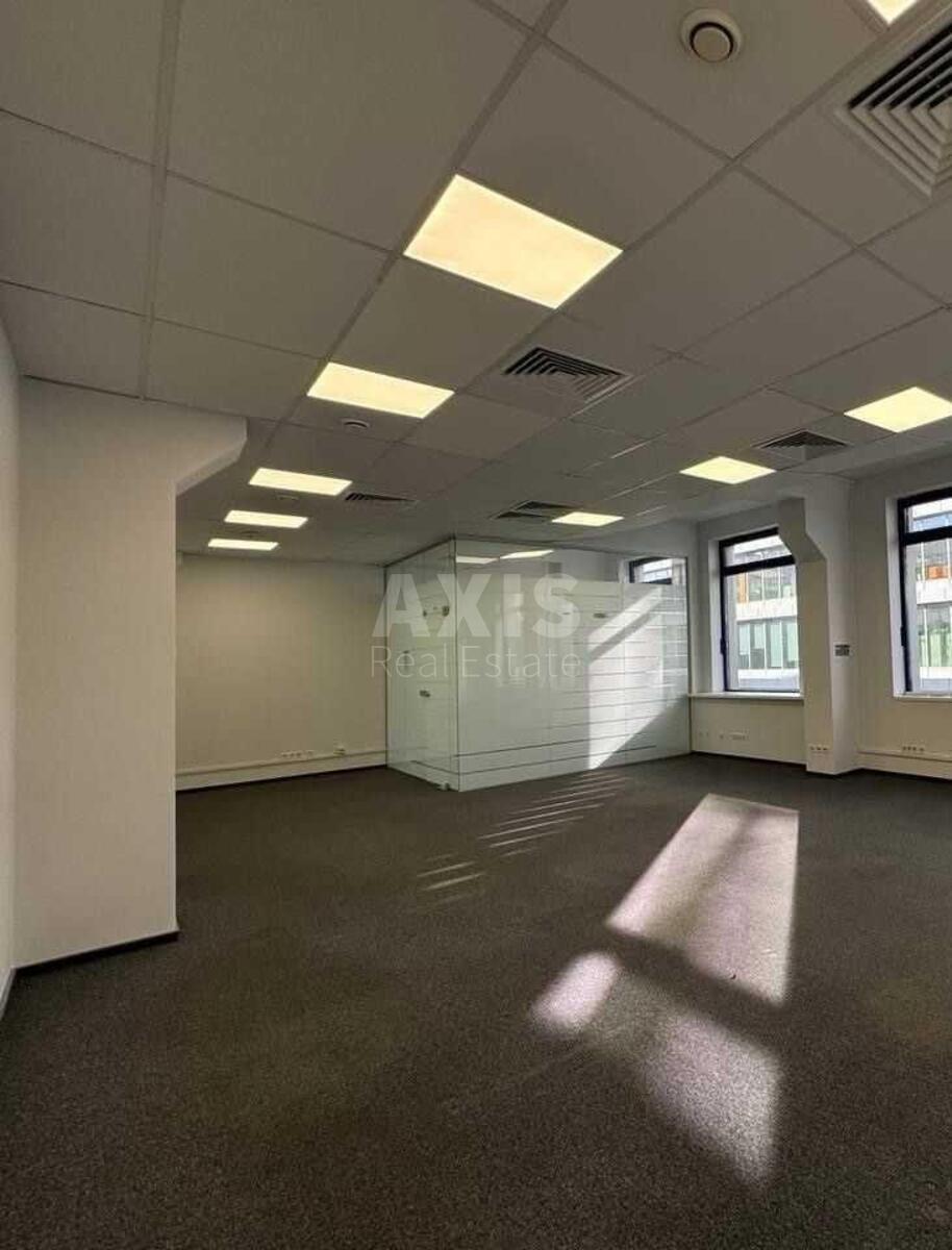 Office vul. Lejpcyz'ka 15, 715m2