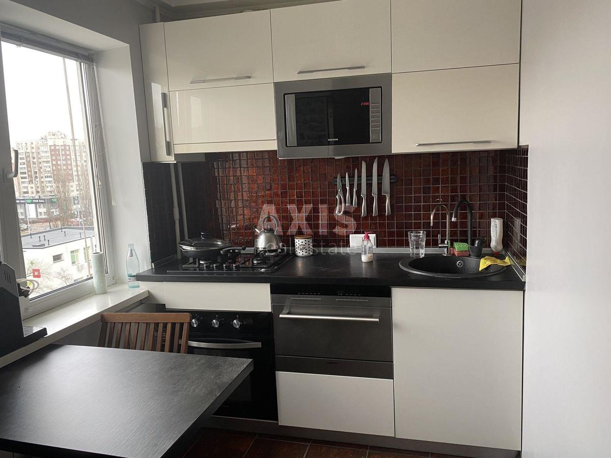 2k apartment vul. Tymoshenka Marshala 33/35