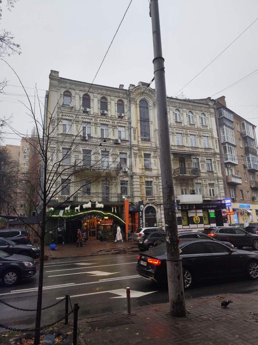 Office vul. Dilova 5Б, 200m2