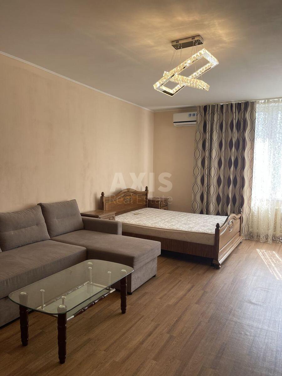 1k apartment vul. Dragomanova 6А2