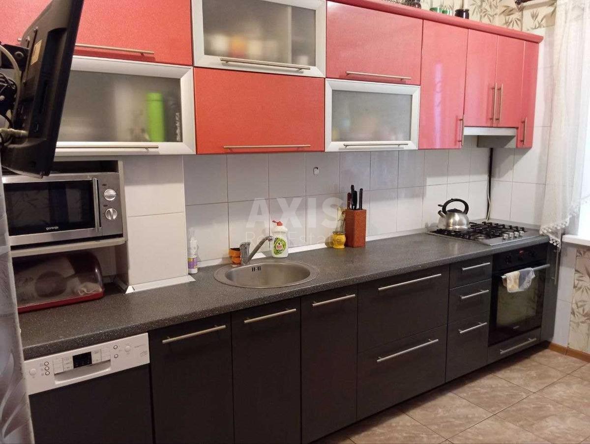 3k apartment vul. Zvirynec'ka 72