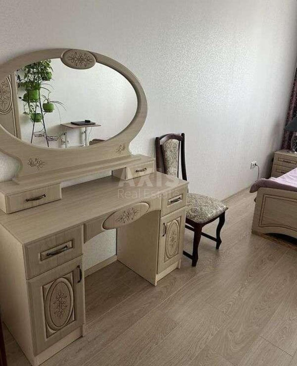 3k apartment vul. Boryspil's'ka 23А3