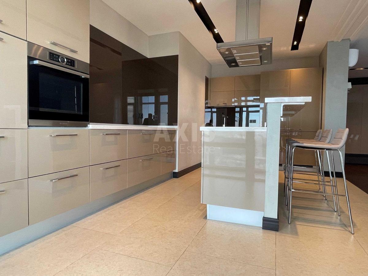 4k apartment vul. Dragomyrova Myhajla 90