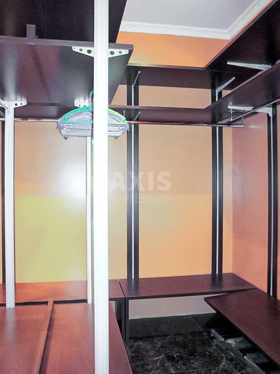 3k apartment vul. Irynyns'ka 5/2411
