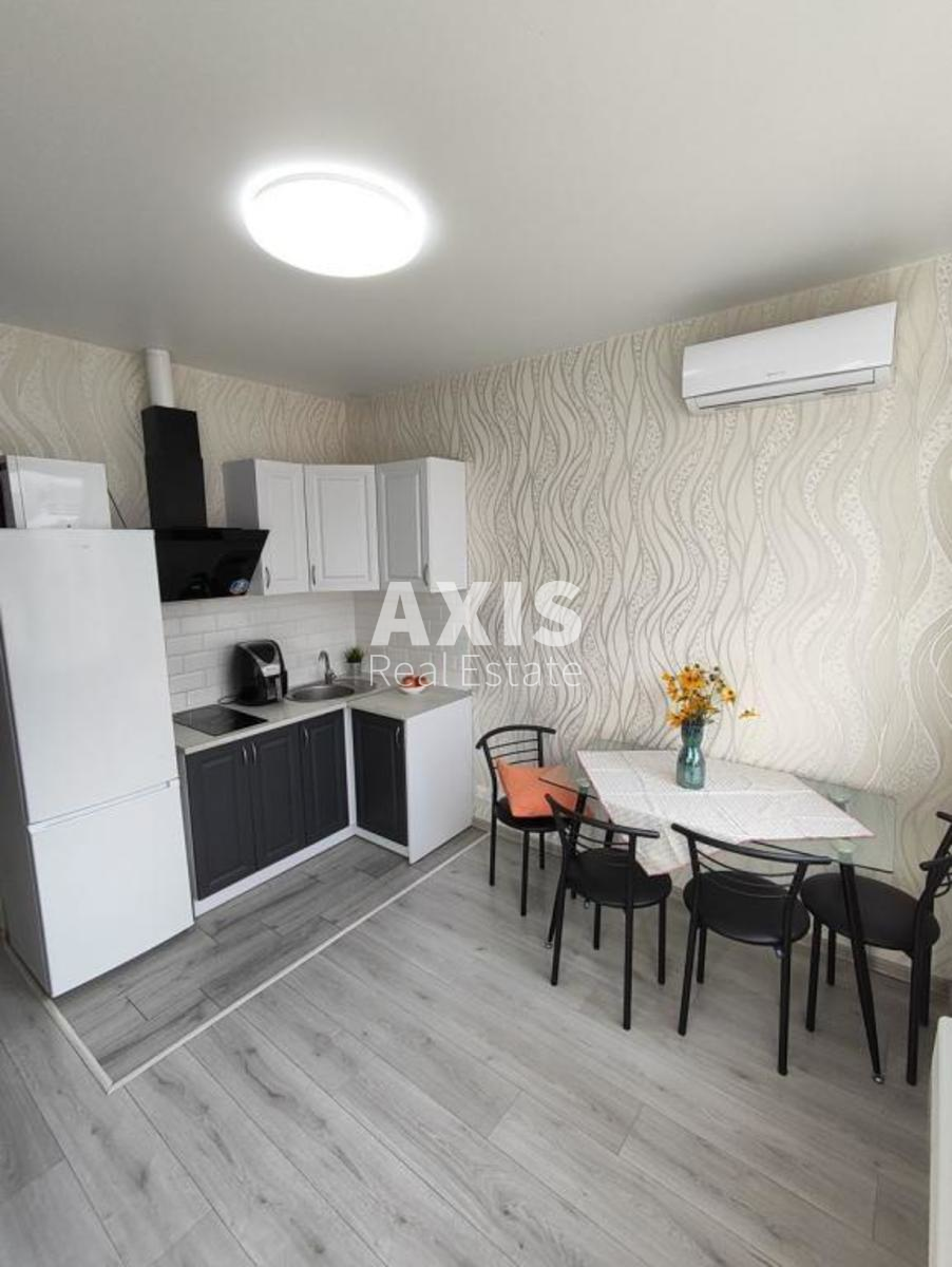 1k apartment vul. Radchenka Petra 27