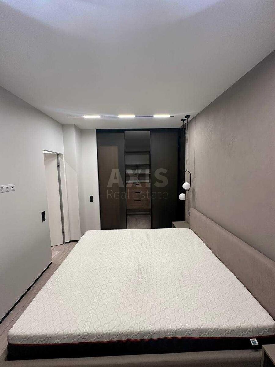 1k apartment vul. Rodyny Kistjakivs'kyh 2А3
