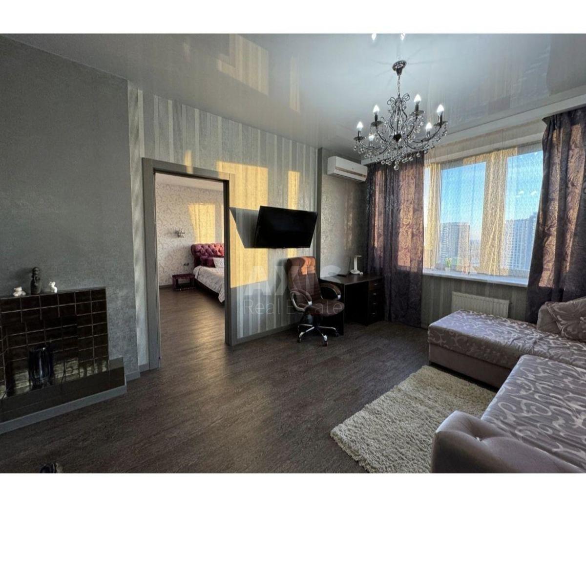 1k apartment nab. Dniprovs'ka 180
