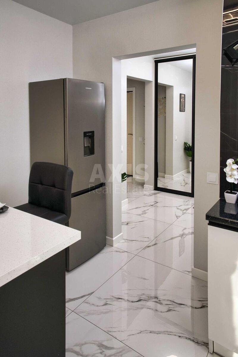 1k apartment vul. Rusovoi' Sofii' 7Б564466