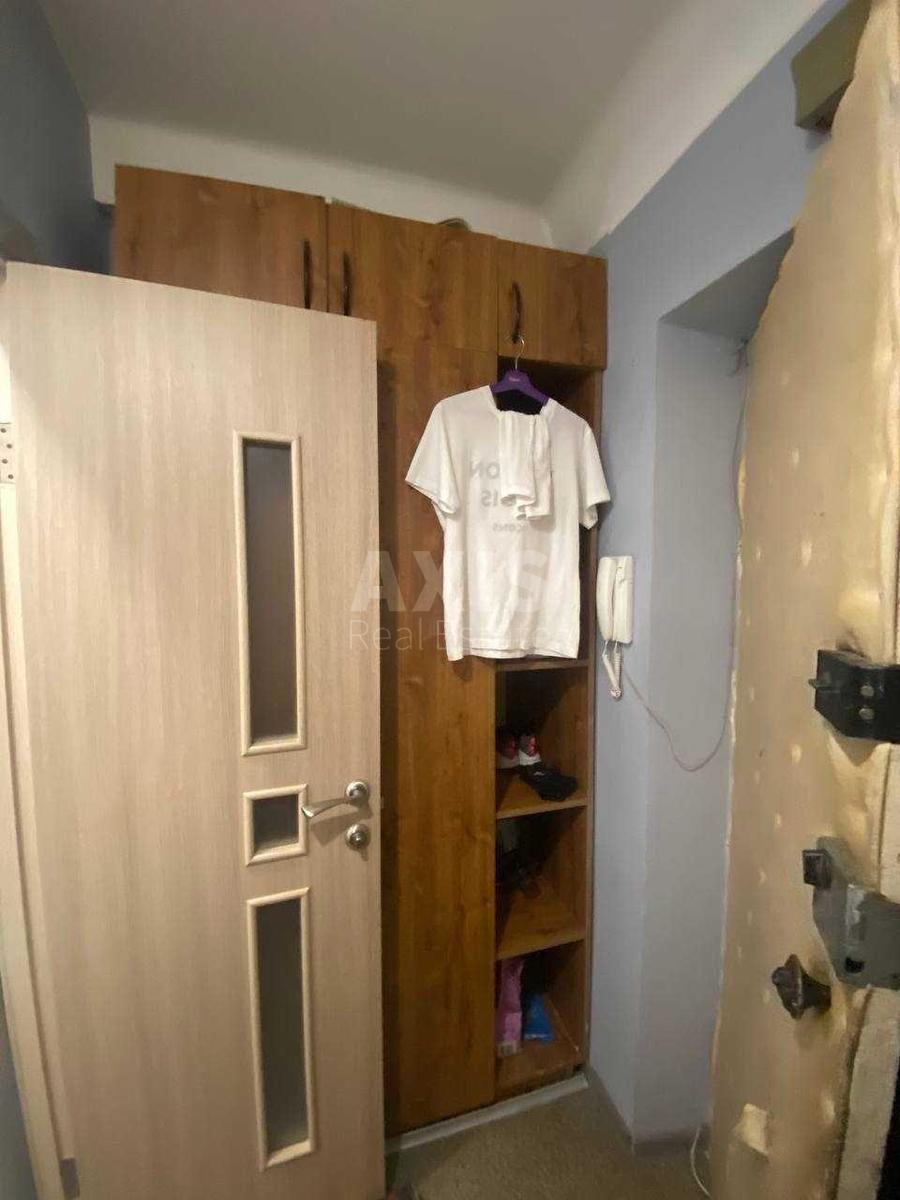 1k apartment nab. Rusanivs'ka 8/12