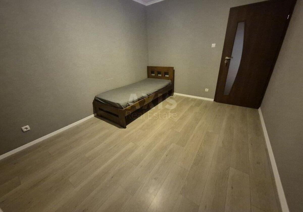 3k apartment vul. Myloslavs'ka 4608331