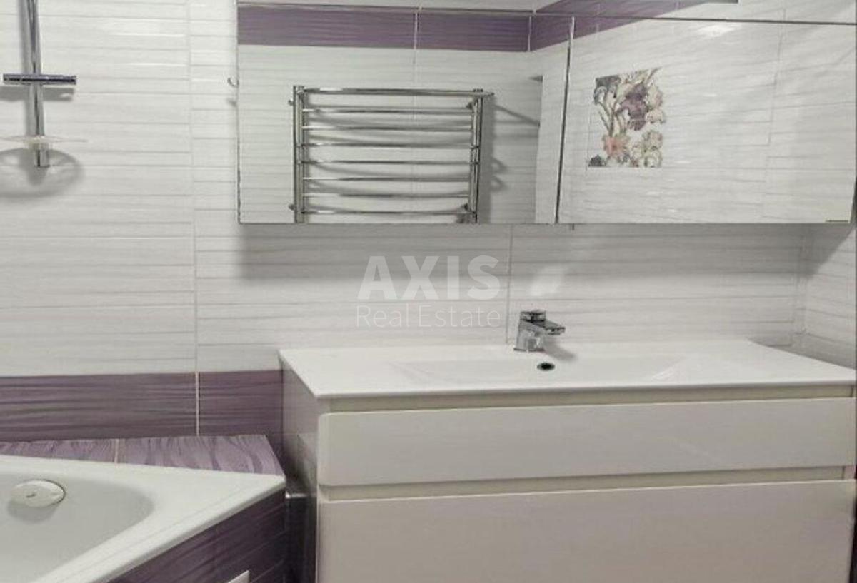 1k apartment vul. Yulia Zdanovska 81Б3