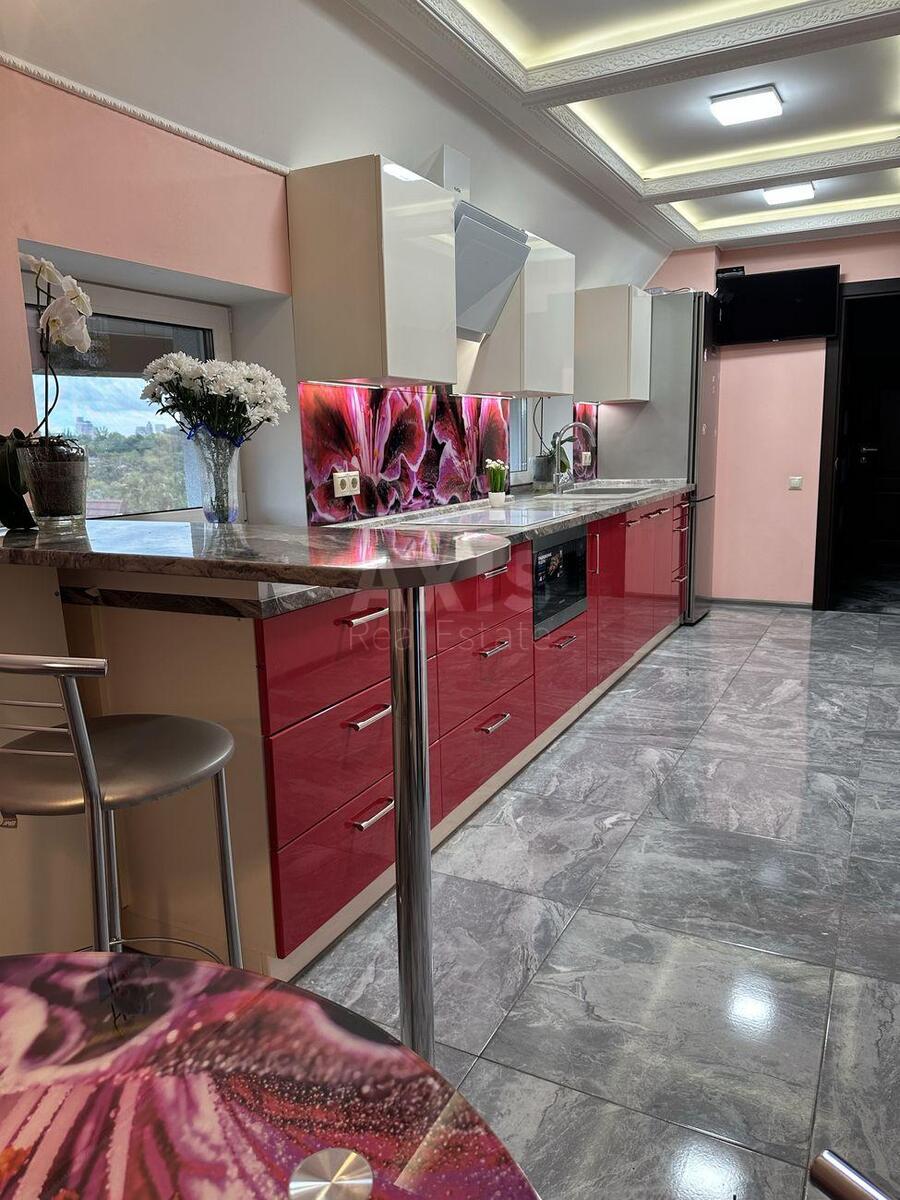 1k apartment vul. Montazhnykiv 6610712