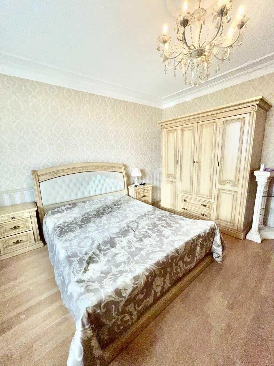 3k apartment nab. Dniprovs'ka 230