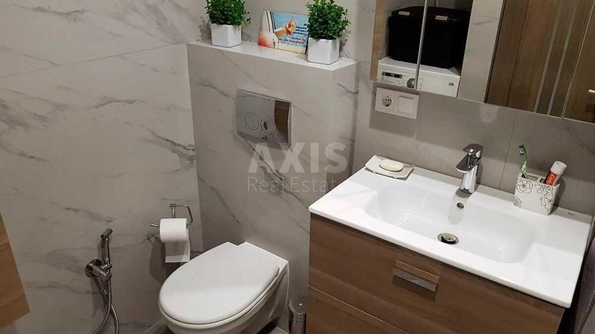 1k apartment vul. Zarichna 18