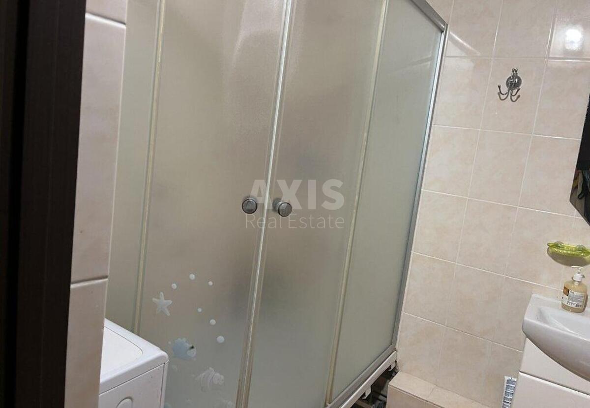 3k apartment vul. Hmel'nyc'ka 105