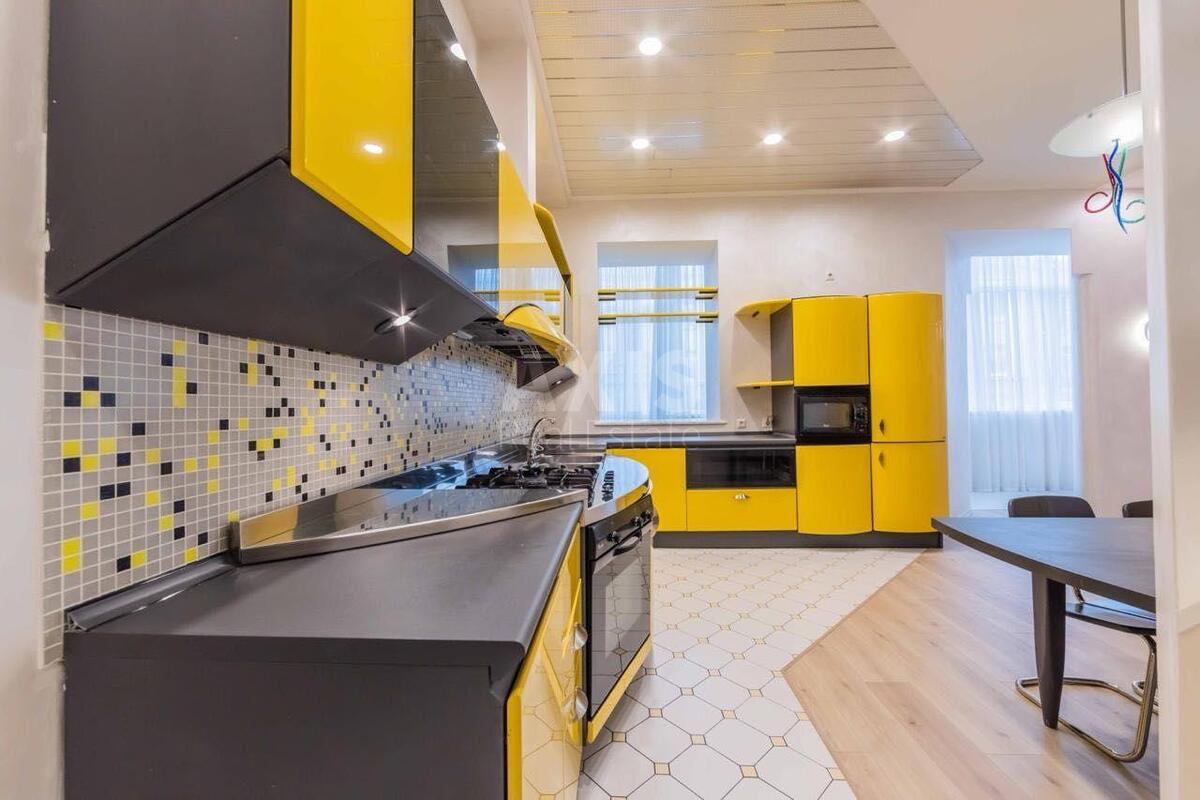 4k apartment vul. Antonovycha 1461899