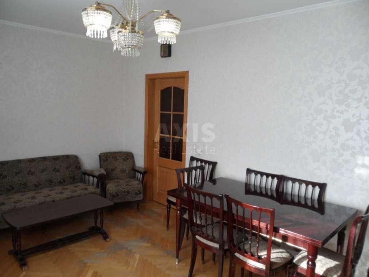 2k apartment vul. Rudenko Larysy 10В1