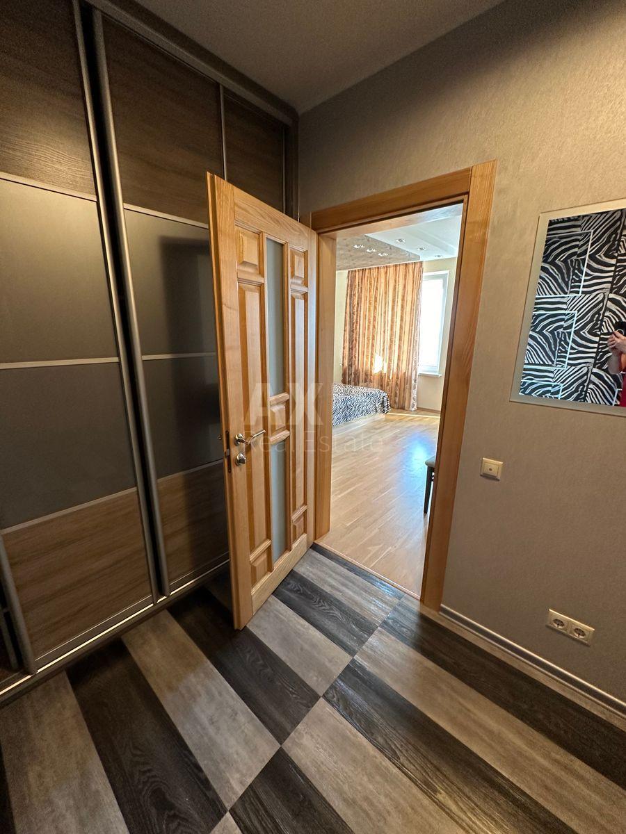 2k apartment pr-t Lobanovs'kogo 6Д0