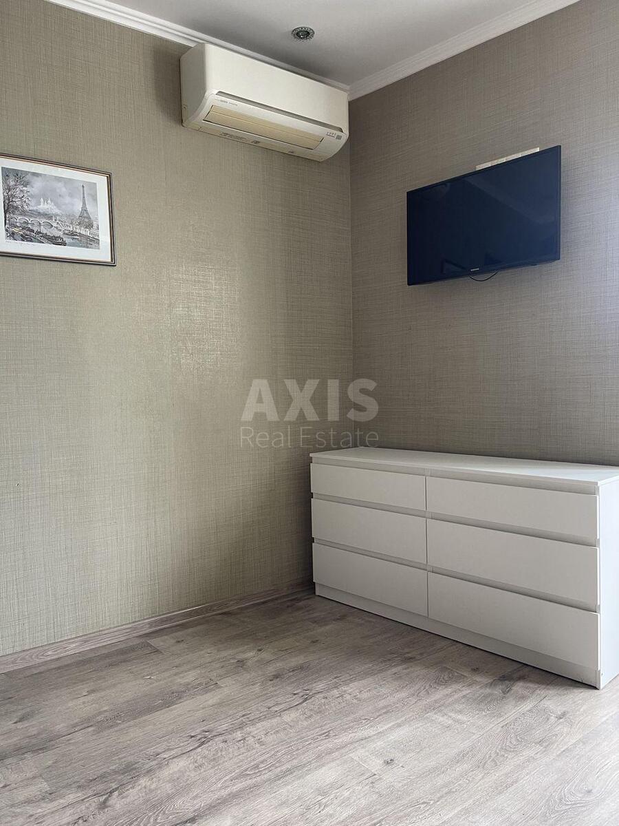 2k apartment nab. Dniprovs'ka 192