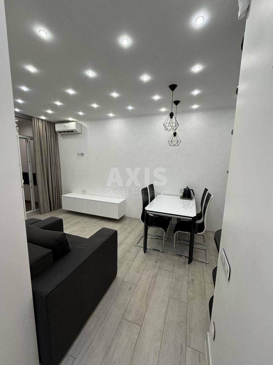 2k apartment vul. Saljutna 2Б2