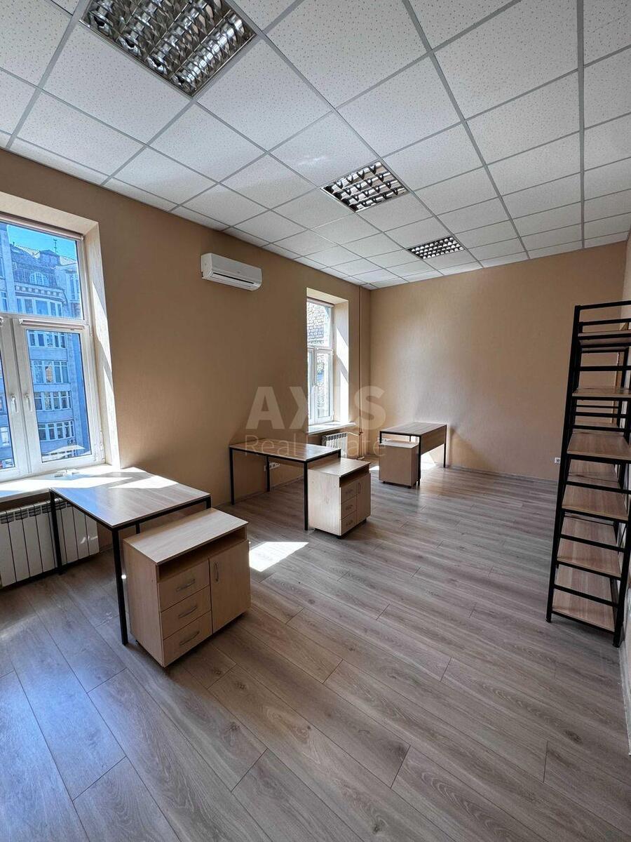 Офис ул. Тургеневская 82, 280м28