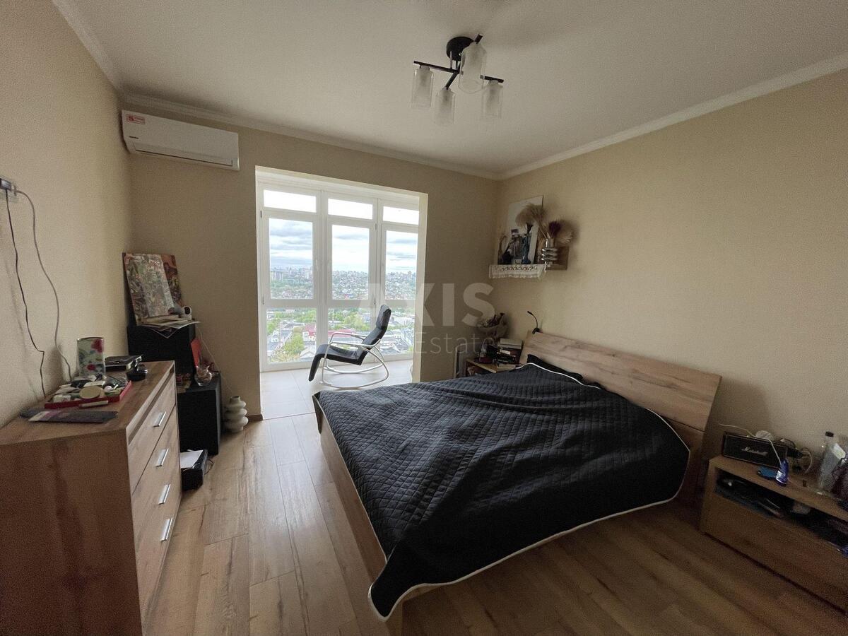 4k apartment vul. Yulia Zdanovska 34А3
