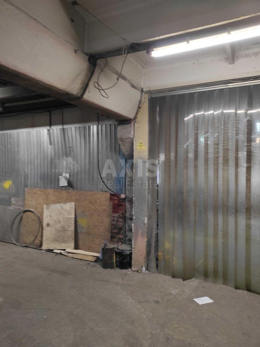 Service object vul. Kyrylivs'ka 160, 8400m2590190
