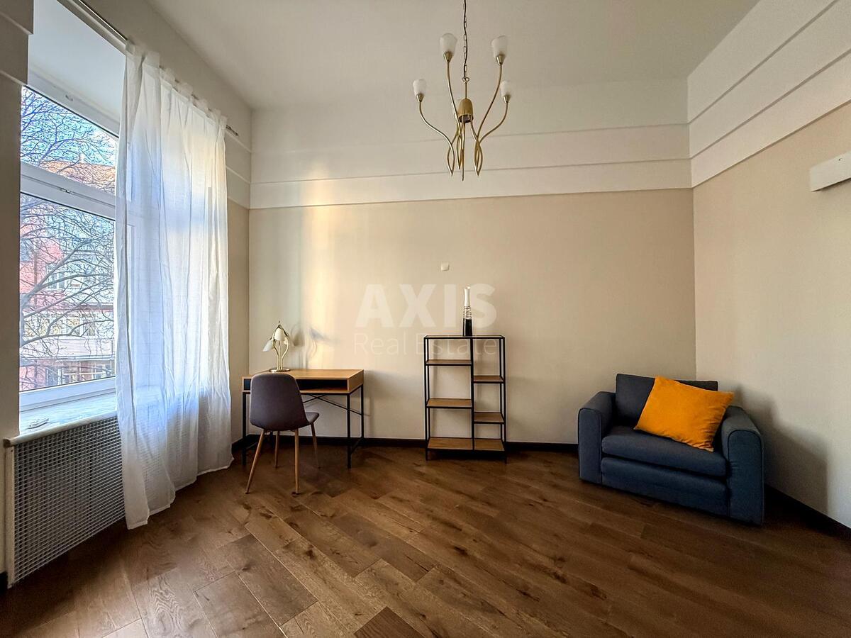 4k apartment vul. Rejtars'ka 286333811