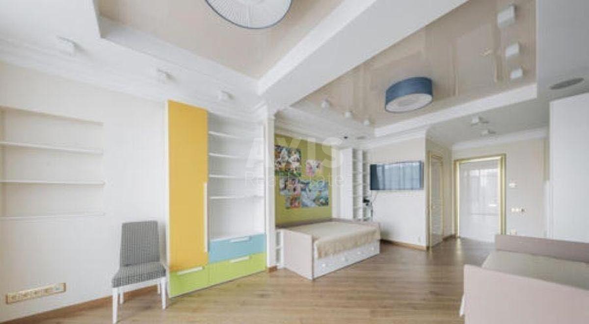 4k apartment vul. Mazepy Ivana 11Б4