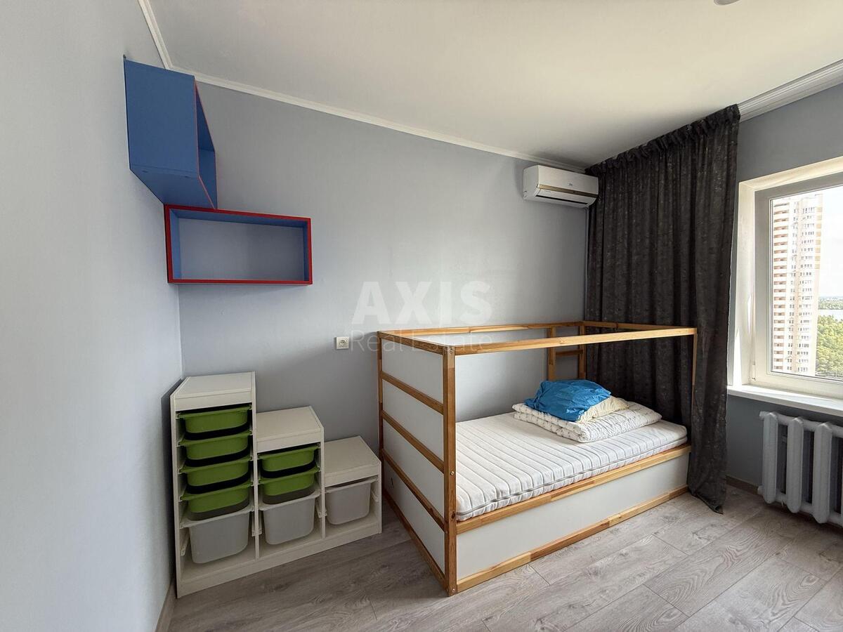 3k apartment vul. Vyshnjakivs'ka 7Б6