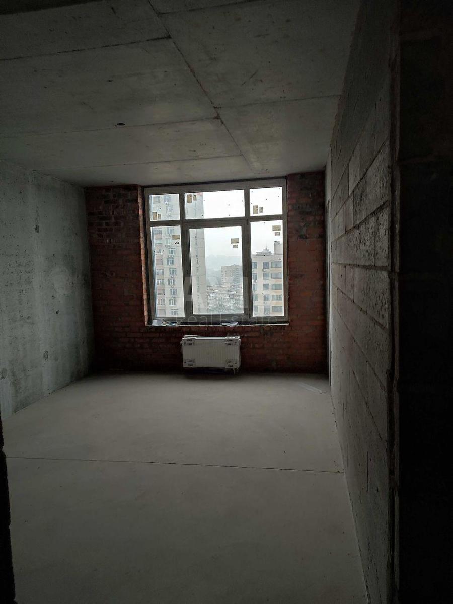 1k apartment vul. Sverstjuka Jevgena 43
