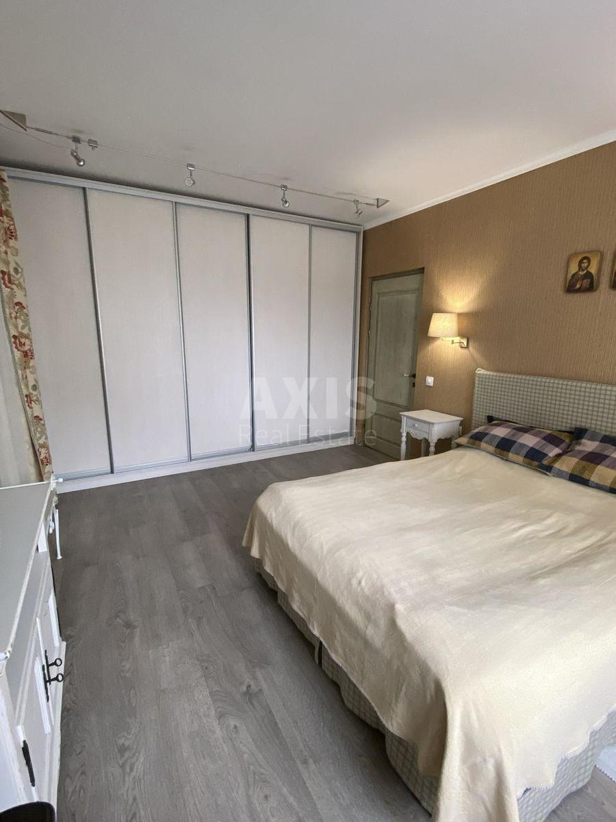 2k apartment vul. Lavruhina Mykoly 88