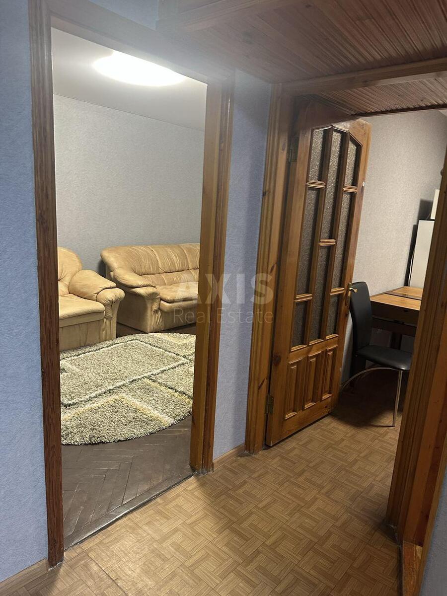 1к квартира пр-т Леонида Каденюка 9639714