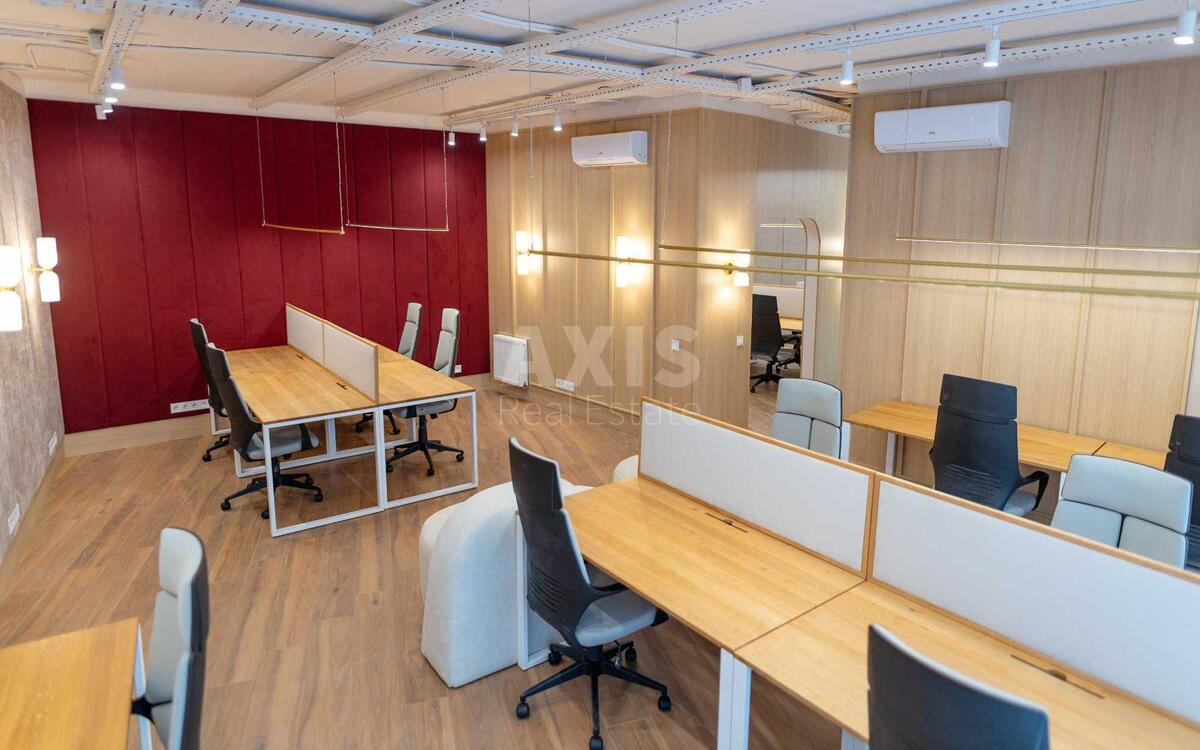 Office vul. Barbjusa Anri 28А, 280m2