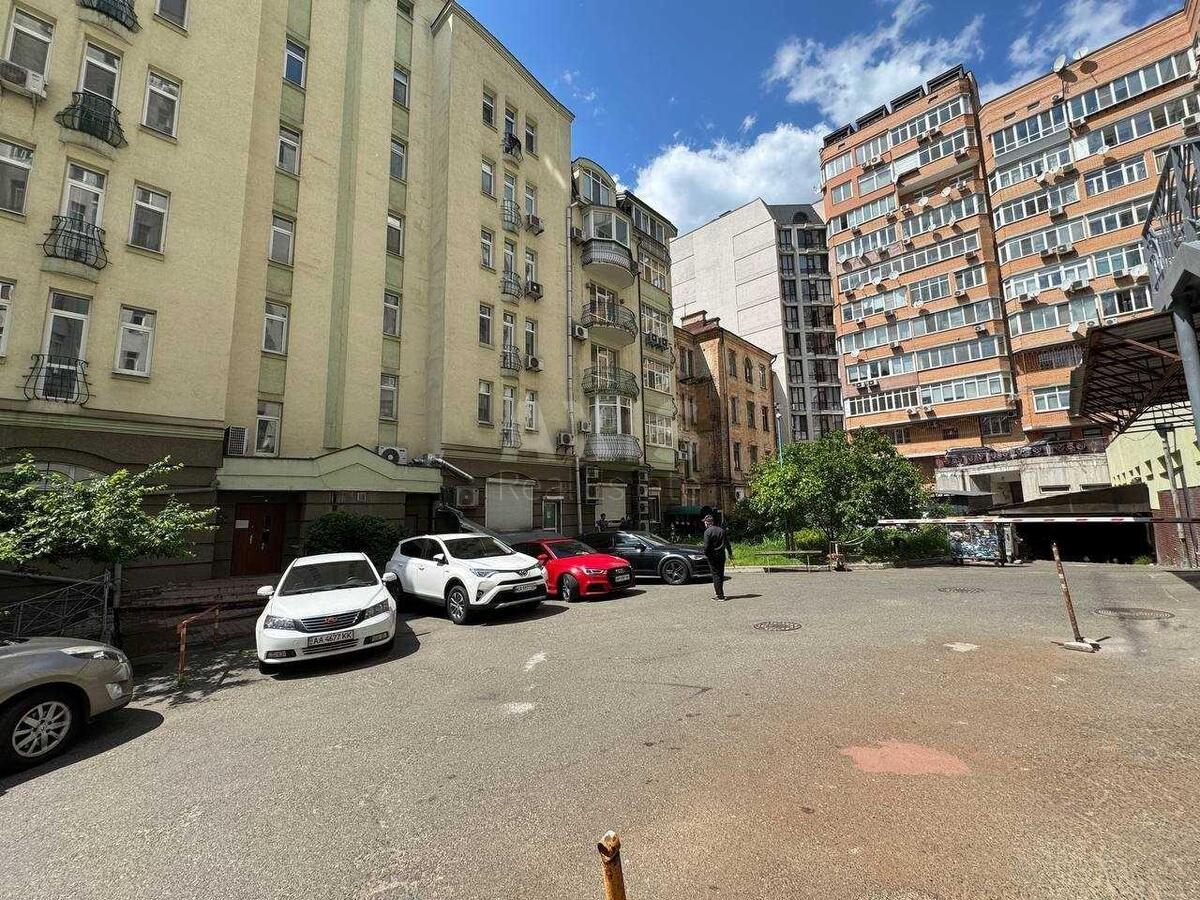 Офис ул. Дмитриевская 56Б, 125м27