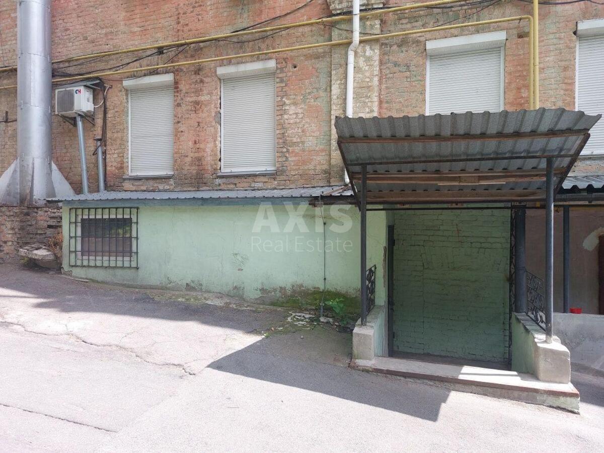 Trade object vul. Glybochyc'ka 43, 170m2