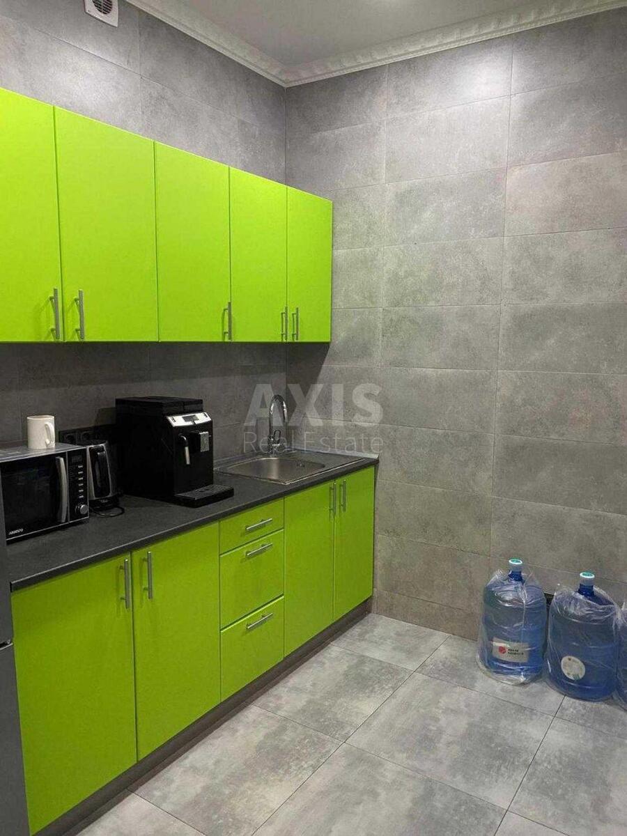 Office uzv. Klovs'kyj 7, 210m24